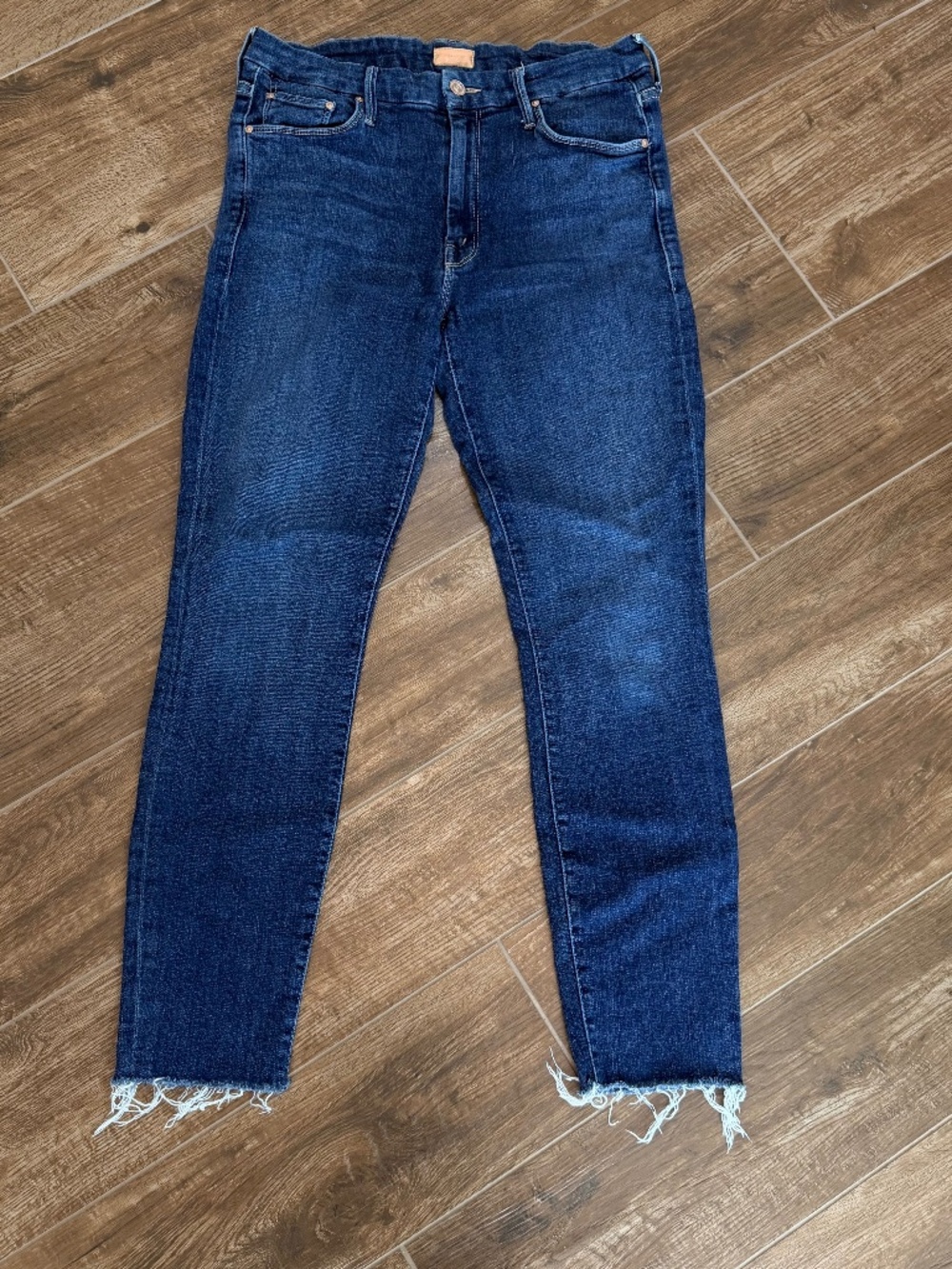MOTHER Looker Ankle Fray "Girl Crush" size 30 (fits like size 27)